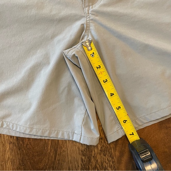 Mountain Khakis Classic Fit Women's Cruiser II Shorts - Picture 2 of 7